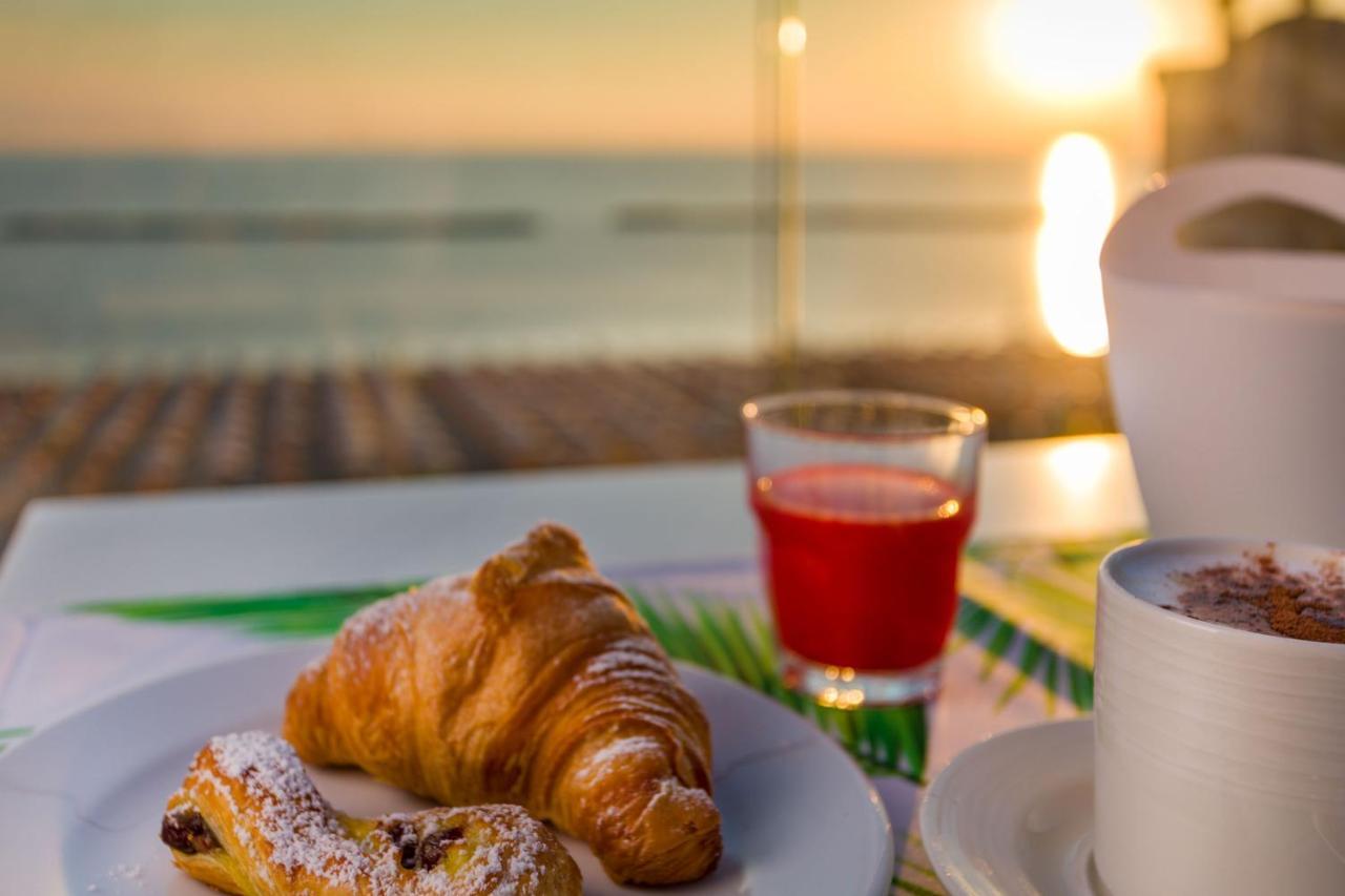 Hotel Nettuno Bellaria-Igea Marina Esterno foto