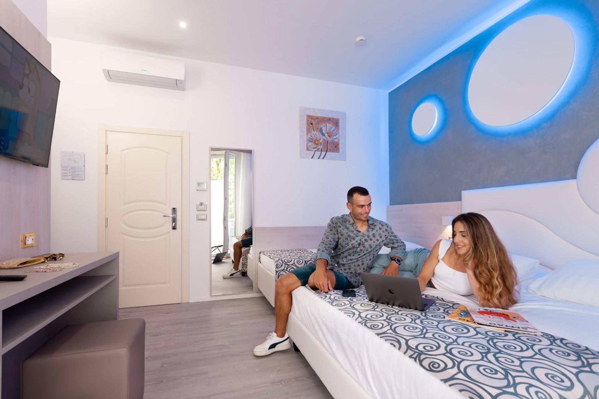 Hotel Nettuno Bellaria-Igea Marina Esterno foto
