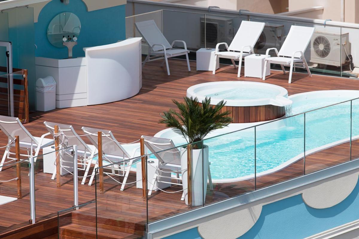 Hotel Nettuno Bellaria-Igea Marina Esterno foto