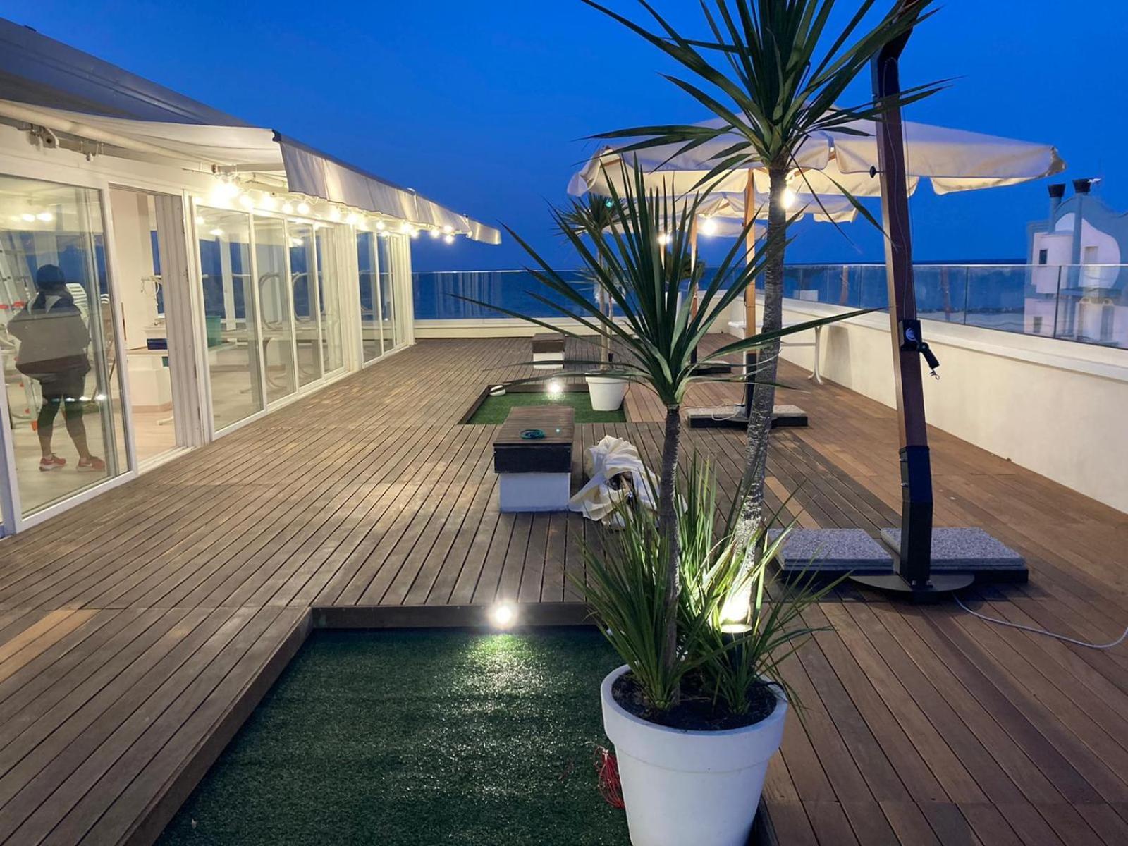 Hotel Nettuno Bellaria-Igea Marina Esterno foto