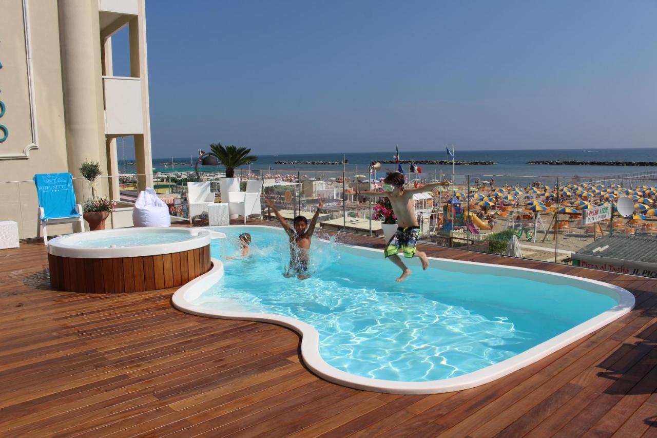 Hotel Nettuno Bellaria-Igea Marina Esterno foto