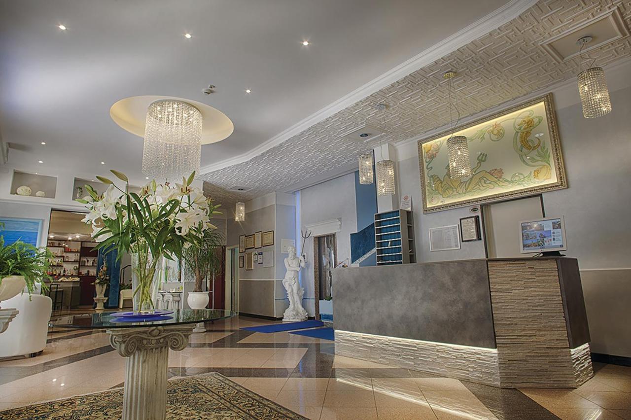 Hotel Nettuno Bellaria-Igea Marina Esterno foto