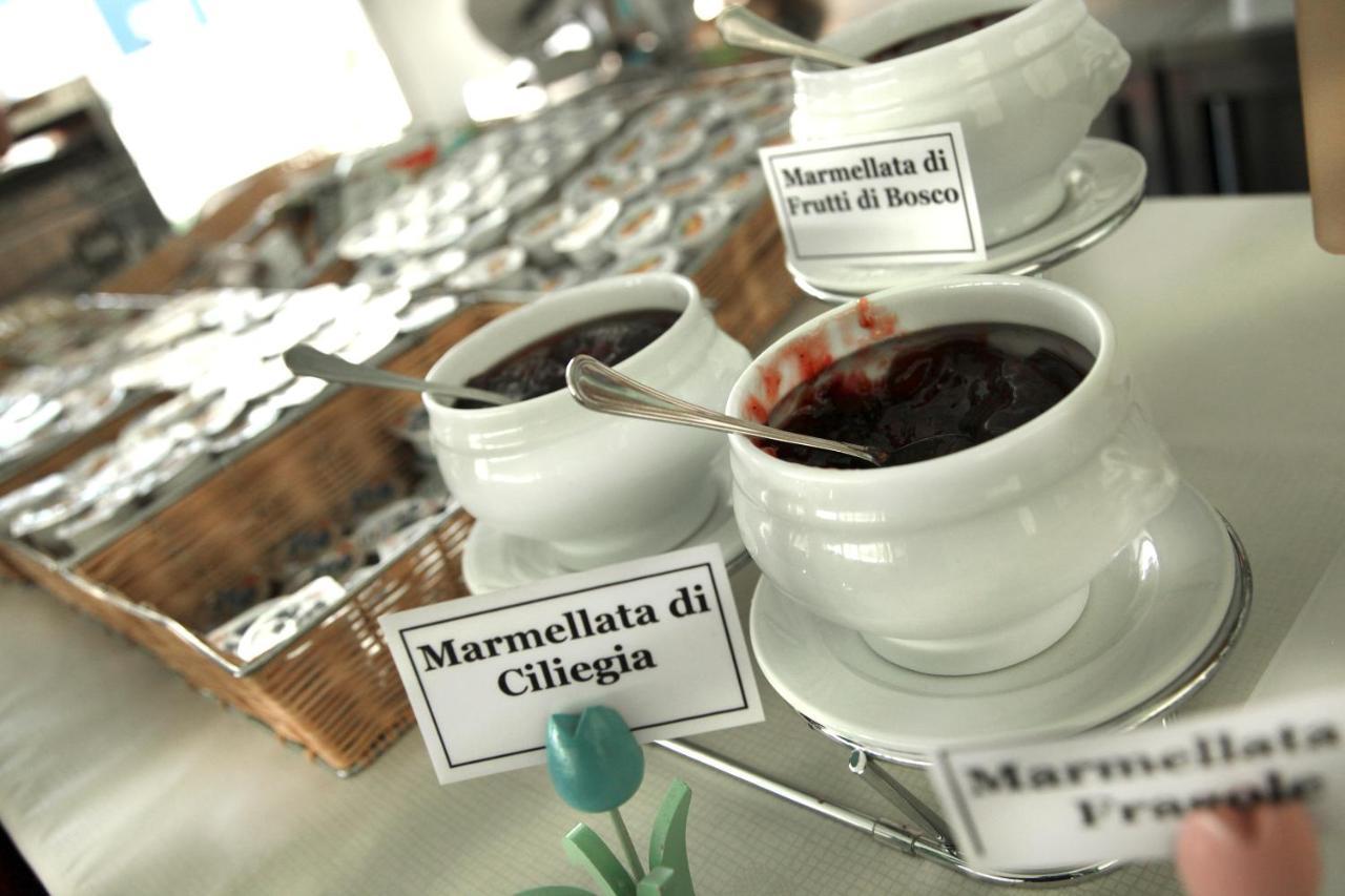 Hotel Nettuno Bellaria-Igea Marina Esterno foto